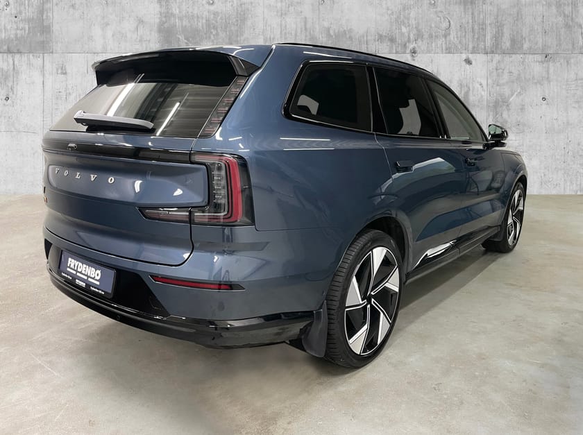 Bilde 4 av Volvo EX90 Twin Motor 7-seater Ultra KROK|22"|B&W|PILOT.ASSIST|7S