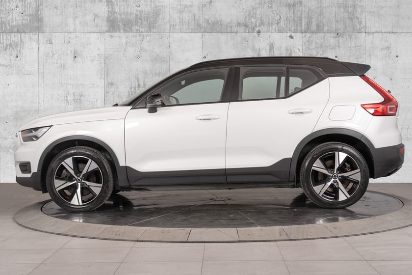 Bilde 4 av Volvo XC40 Recharge P8 AWD 408 hk. AWD/Krok/Aktive lys/Skinnseter/414km