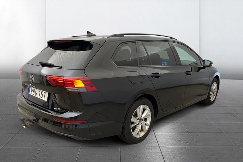 Bild 5 av Volkswagen Golf Sportscombi SC 1.5 eTSI Aut Drag Cockpit Kamera MOMS 150hk