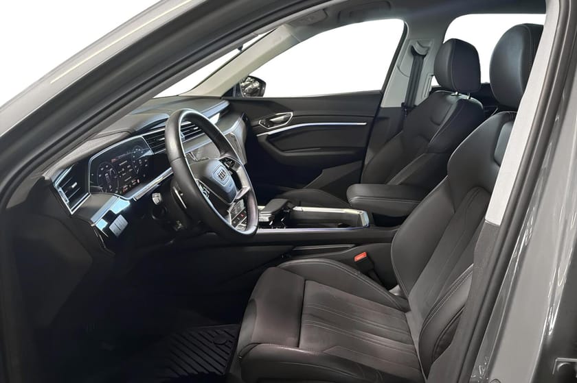 Bilde 5 av Audi Q8 50 e-tron quattro advanced plus