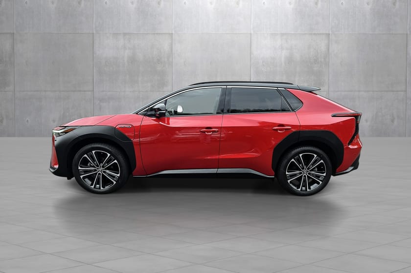 Bilde 2 av Toyota bZ4X AWD Executive Bitone