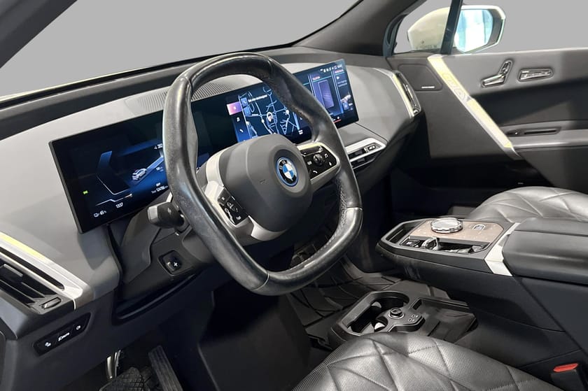 Bilde 5 av BMW iX xDrive50 FullyCharged,4hjuls,Luft,360,Lazer,22",Pano,SoftC.