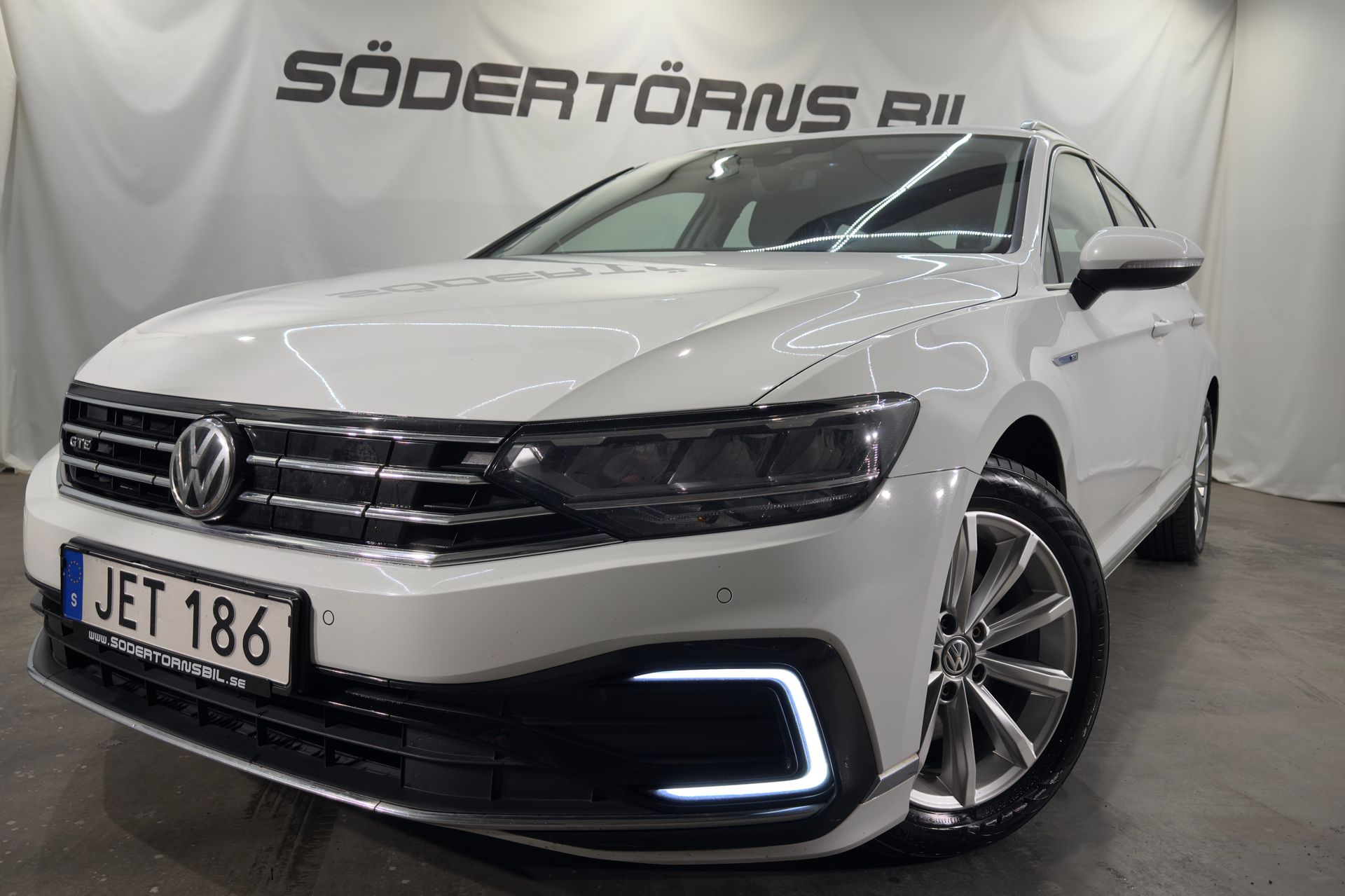 Volkswagen Passat 2020, bild 2/10