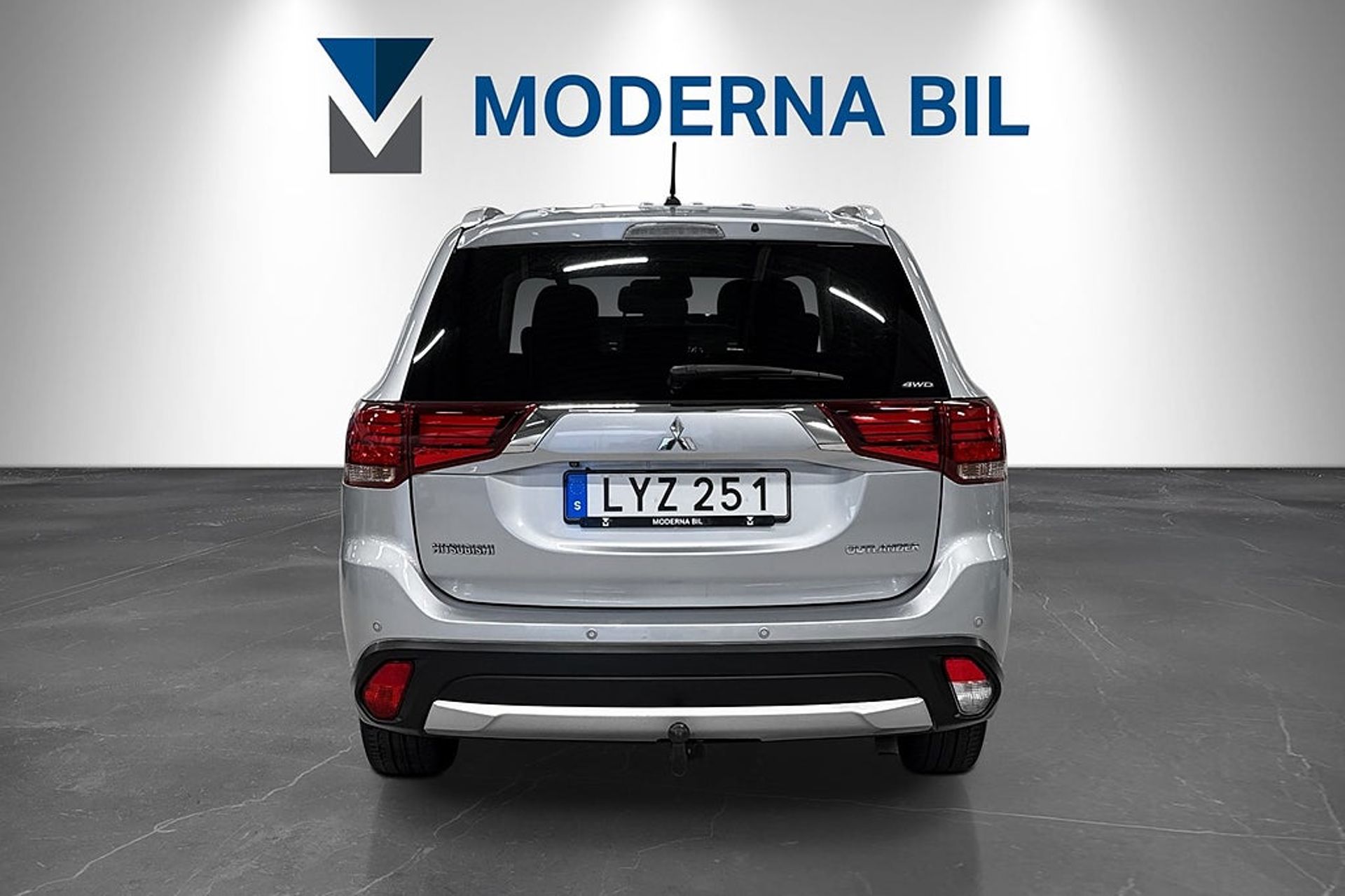 Mitsubishi Outlander 2016, bild 5/10