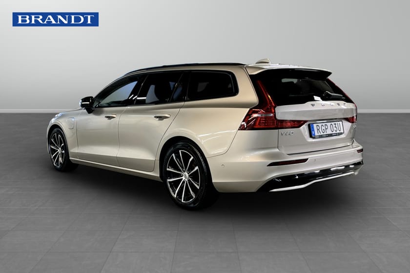Bild 2 av Volvo V60 T6 Plus Dark Edition