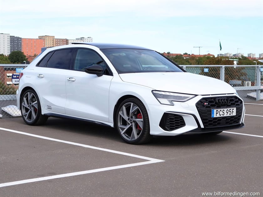 Bild 2 av Audi S3 Sportback 310hk AWD Matrix S/V-hjul Taklucka