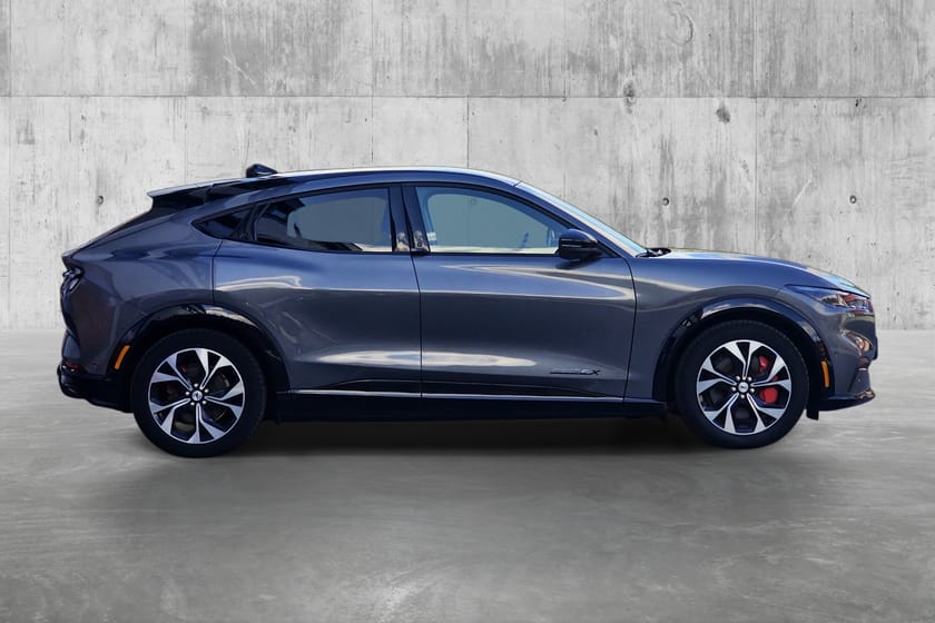 Bilde 4 av Ford Mustang Mach-E Long Range AWD | Krok | | Panorama