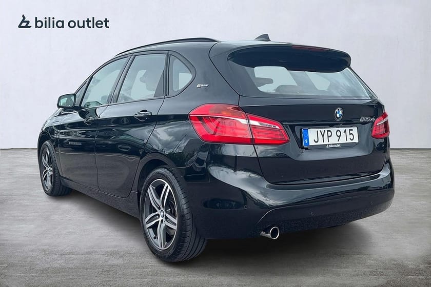 Bild 4 av BMW 225xe Active Tourer Sport line 224hk Värmare Pano H/K GPS HuD
