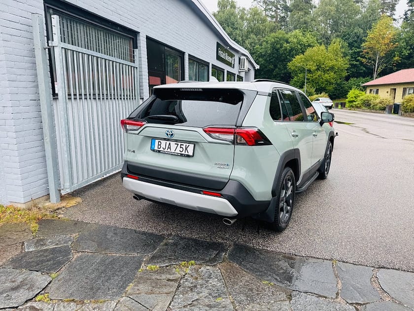 Bild 3 av Toyota RAV4 Hybrid AWD-i 222HK ADVENTURE / 7100Mil