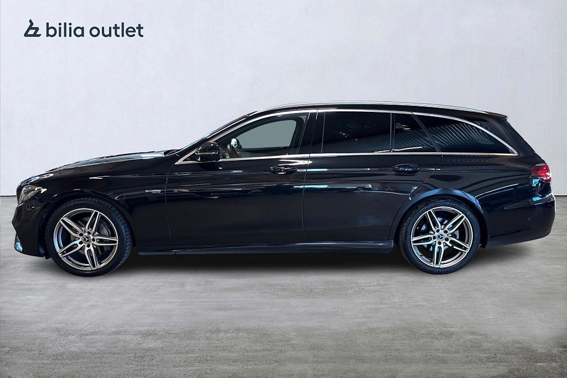 Mercedes-Benz E 220 T d 4M AMG / Pano 2018, bild 6/10