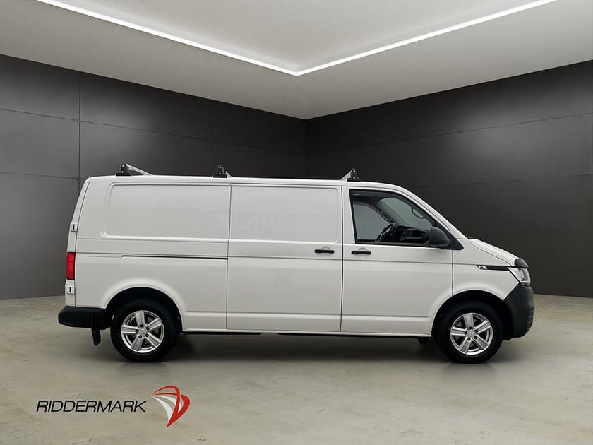 Bild 2 av Volkswagen Transporter L2 Värmare Drag B-Kamera CARPLAY Moms
