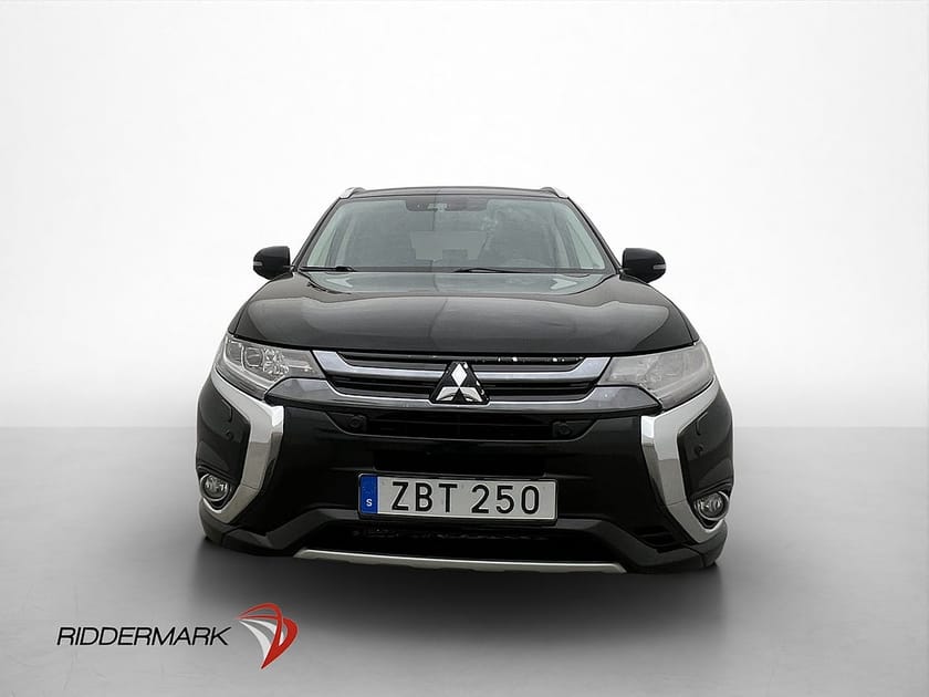 Bild 2 av Mitsubishi Outlander PHEV Business 360° Skinn Drag Adpt-Fart