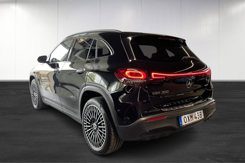 Bild 5 av Mercedes-Benz EQA 300 4MATIC AMG Line/Dragkrok/Distronic/Moms