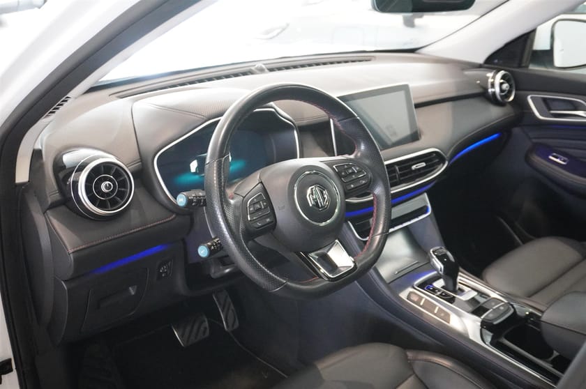 Bild 2 av MG EHS PHEV 1.5T Luxury Panorama