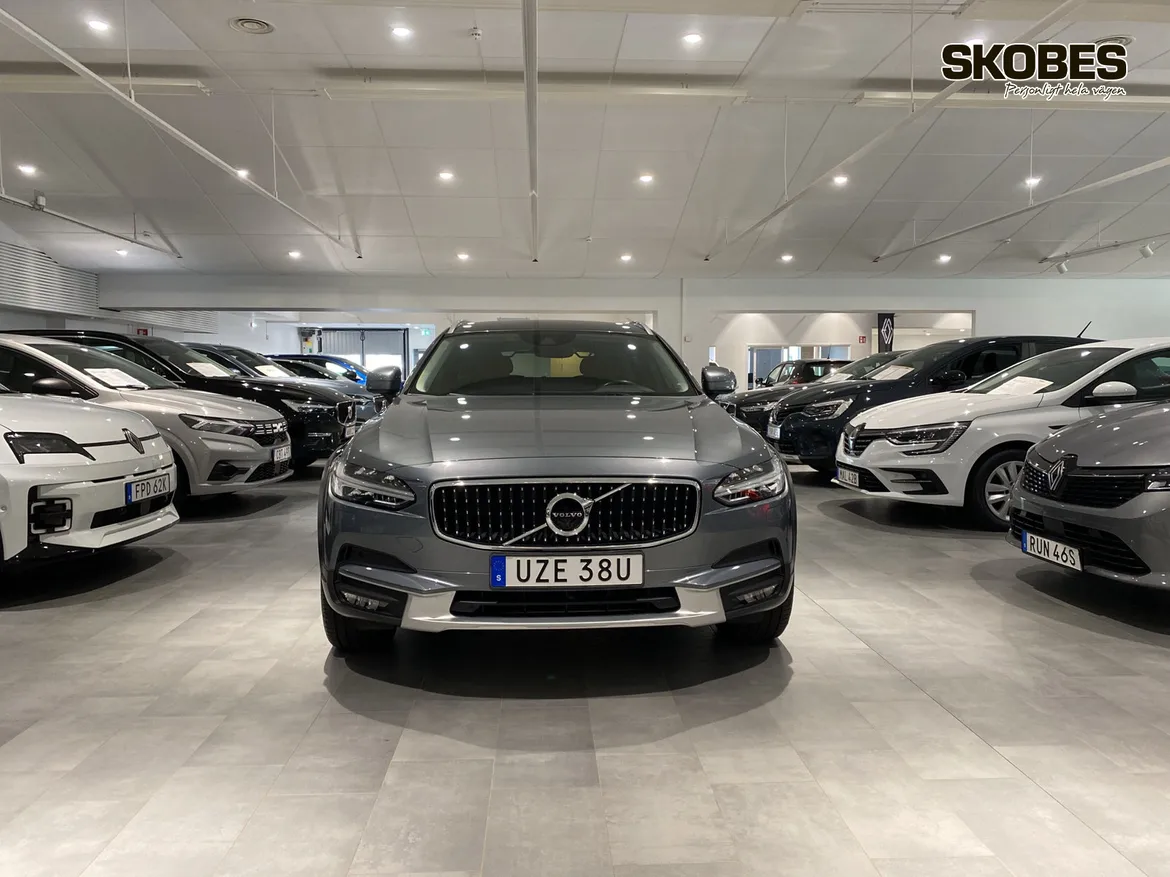 Volvo V90 Cross Country