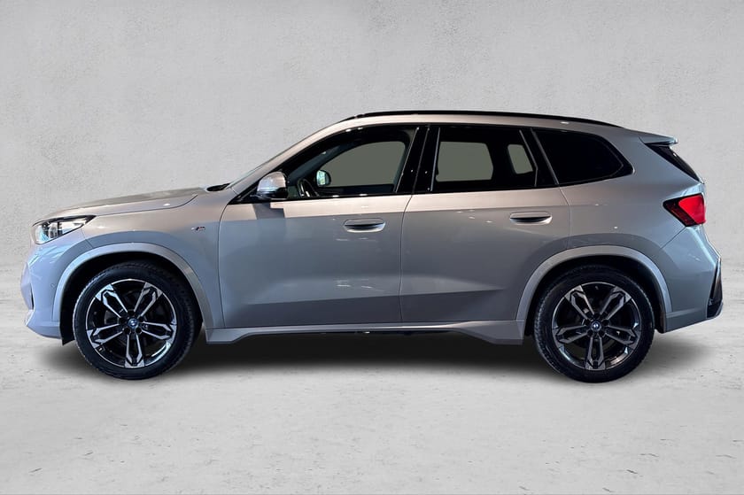 Bilde 2 av BMW iX1 xDrive30