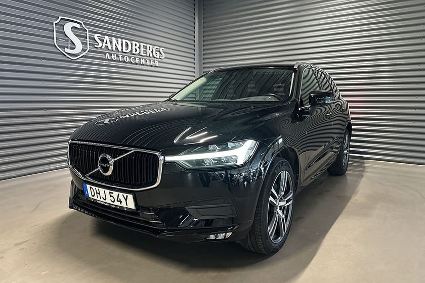 Bild 1 av Volvo XC60 B4 Momentum Advanced SE Backkamera Värmare H/K Navi Eu6