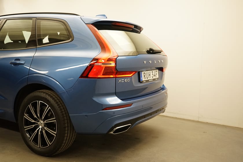 Bild 3 av Volvo XC60 B5 AWD Diesel R-Design, Parkeringskamera 360, Dragkrok, Taklucka