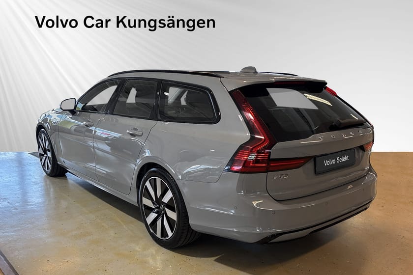 Bild 4 av Volvo V90 T6 Plus Dark Nordic Edition 360/HARMAN/LÄDER