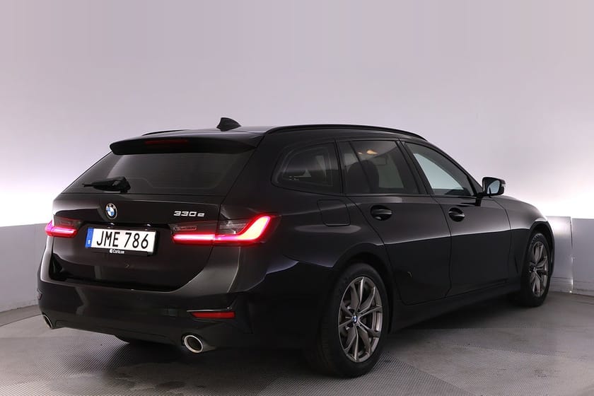 Bild 5 av BMW 330e Touring Sportline Farthållare Navi PDC