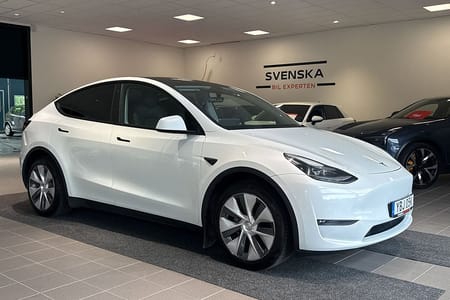 Tesla Model Y Long Range AWD 514hk Autopilot 3 /Panorama/Drag/V-hjul