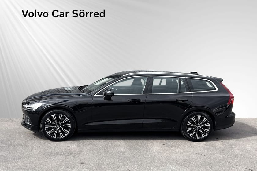 Bild 3 av Volvo V60 Recharge T6 Core Edition, 360 Kamera