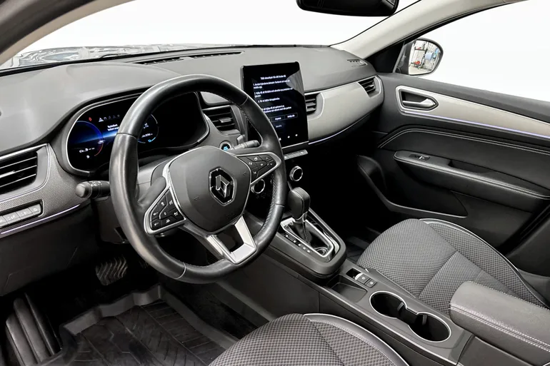 Renault Arkana E-TECH 145