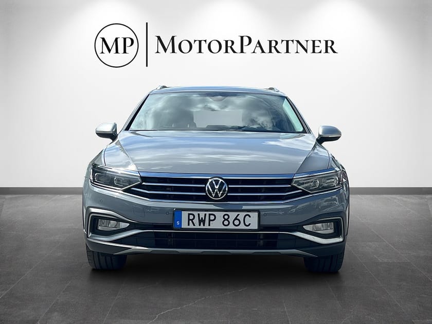 Bild 2 av Volkswagen Passat Alltrack 2.0 TDI 4Motion Cockpit GPS Drag Värmare
