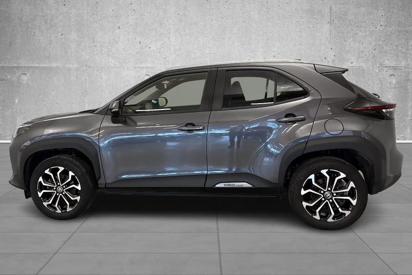 Bilde 2 av Toyota Yaris Cross Hybrid AWD-i Active Tech/4x4/kompl.service/1 eier/