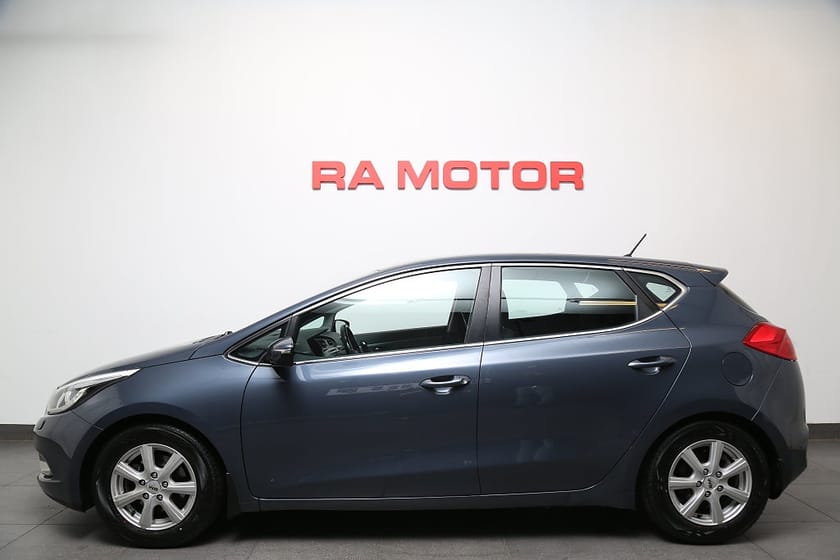 Bild 3 av Kia cee'd 1,6 CRDi EX 110hk Eco Comfort 5D Dragkrok