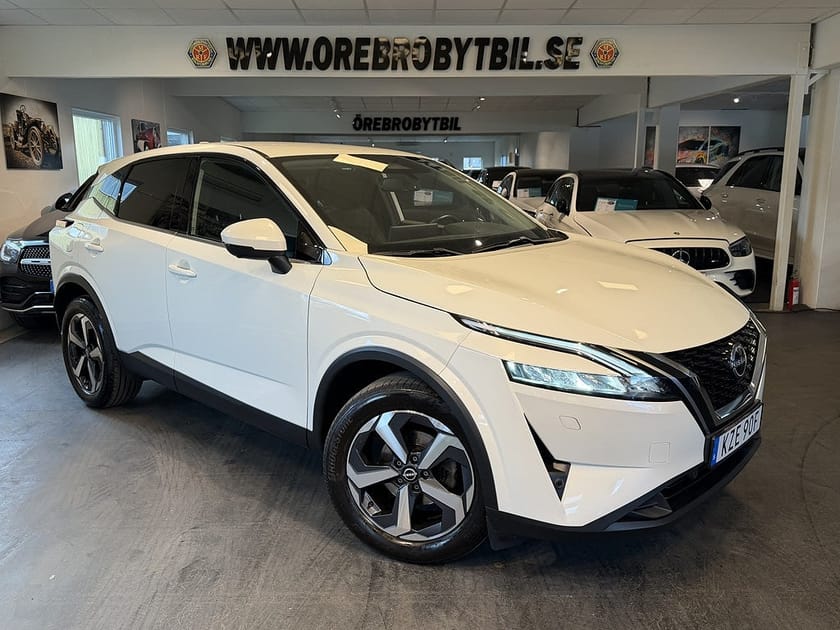 Bild 1 av Nissan Qashqai 1.3 DIG-T XTRONIC-CVT 360 kamera Stora Skärmar Gps MOMS