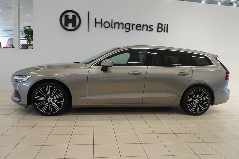 Bild 3 av Volvo V60 T5 Momentum Advanced Edt VoC Pano Nav 360 Drag