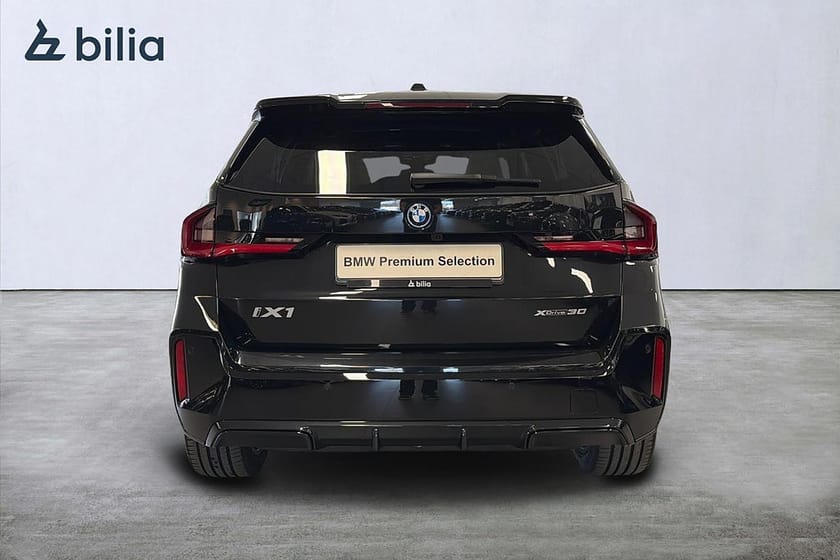 Bild 4 av BMW iX1 xDrive30 xDrive 30 M-sport | DEMOBIL | Travel | Panorama