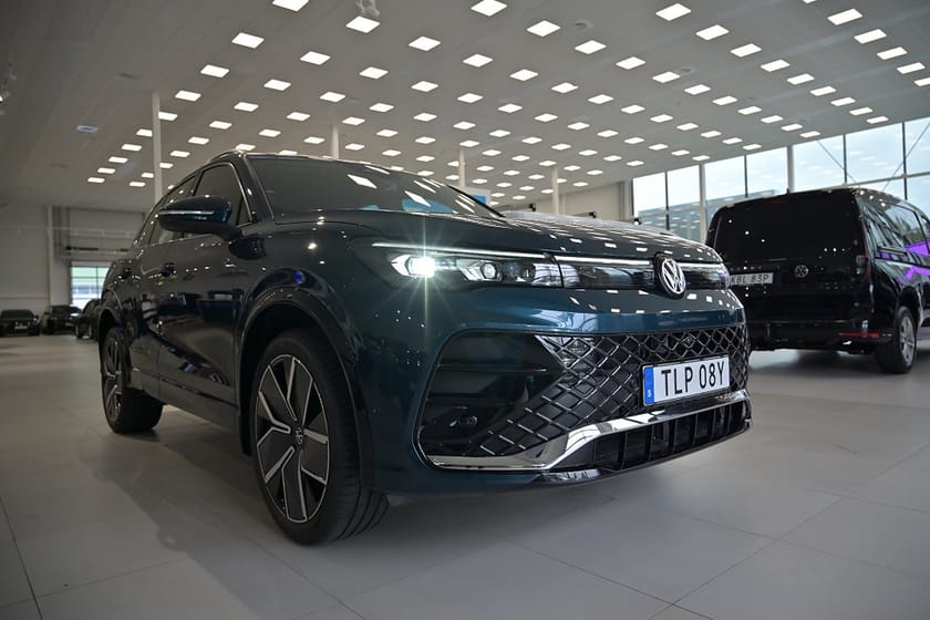 Bild 4 av Volkswagen Tiguan eHybrid R-Line SWE Edition- *0 kr insats!*