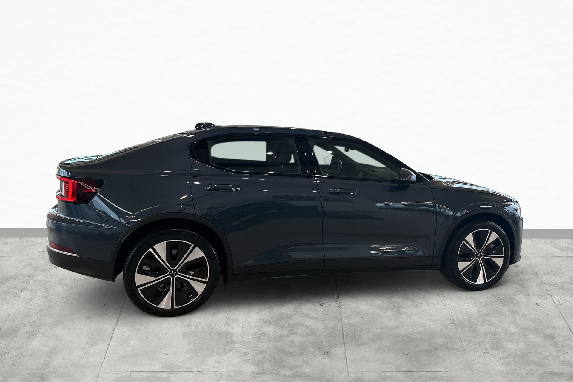 Polestar 2 2023, kuva 4/10