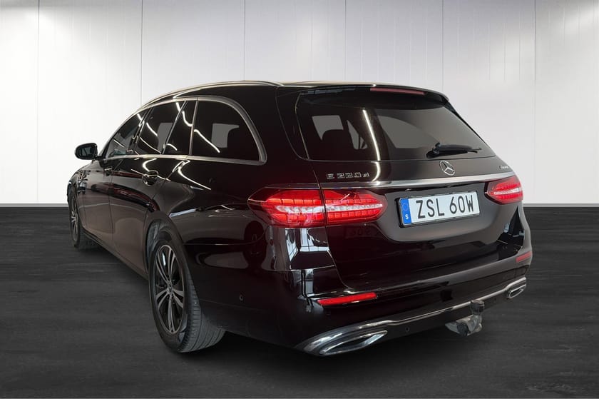 Bild 3 av Mercedes-Benz E 220 T d 4MATIC Minnespaket, drag, farthållare, backkamera