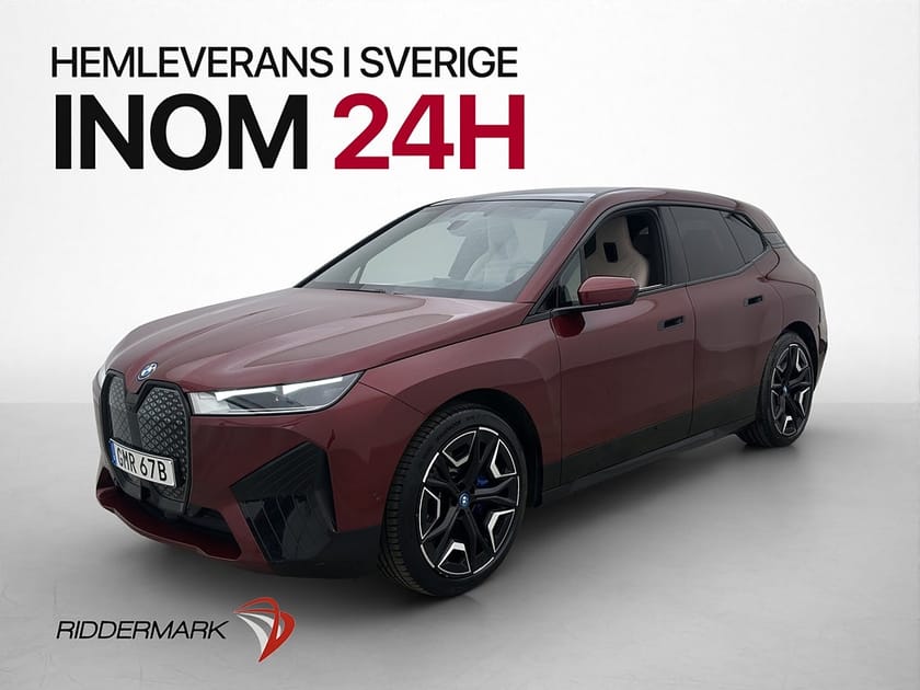 Bild 3 av BMW iX xDrive40 326hk Sport Panorama H/K 360° Skinn Dragkrok