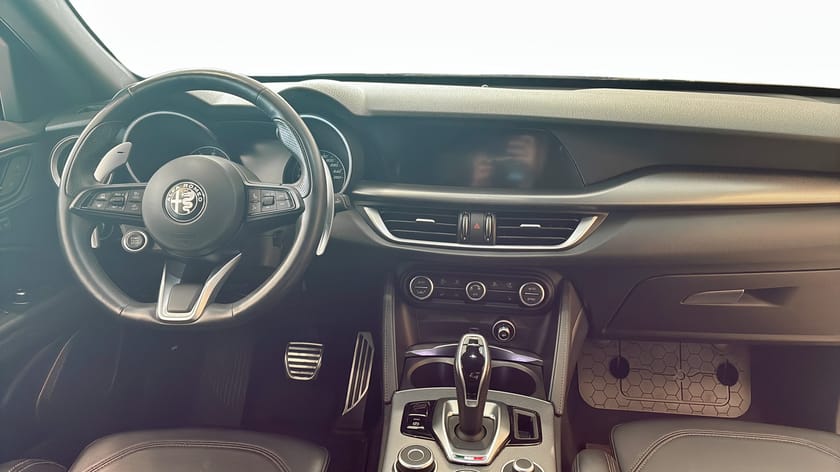 Bild 4 av Alfa Romeo Stelvio SPRINT PLUS Navi/Helläder/Keyless