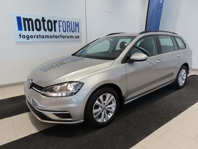 Bild 1 av Volkswagen Golf Sportscombi TSI 110 HK Drag Backkamera Vhjul