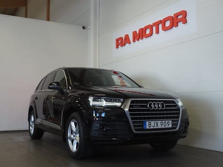 Audi Q7 TDI 272hk S-line  7-sits |Drag|Navi|Kamera|D-värm|
