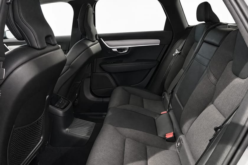 Bild 5 av Volvo V90 Recharge T6 Core Edition 360-Kamera
