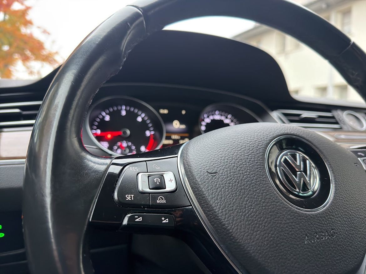 Volkswagen Passat, bild 15 av 18