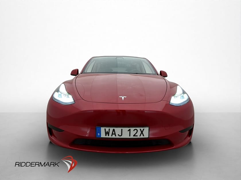 Bild 3 av Tesla Model Y Standard Range RWD MOMS SV-Såld Drag AP 1-bruk