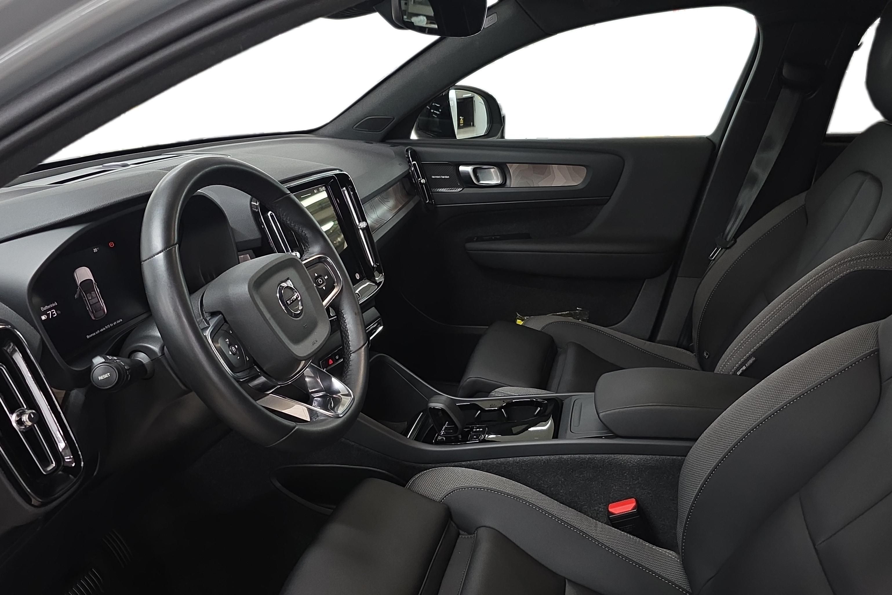 Volvo C40 Recharge Twin, 408hp, 2024