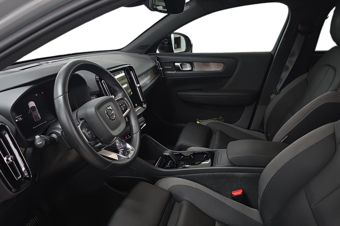 Volvo C40 Recharge Twin, 408hp, 2024