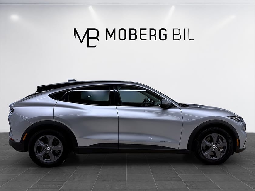 Bild 5 av Ford Mustang Mach-E Standard Range 269hk Helg på Moberg!  B&O 360 Navi Skinn Keyless