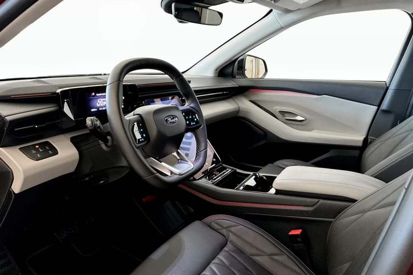 Bild 5 av Ford Explorer EV Extended Range RWD Premium RWD, Long (77 kWh) 286 hk (210 kW) DEMO