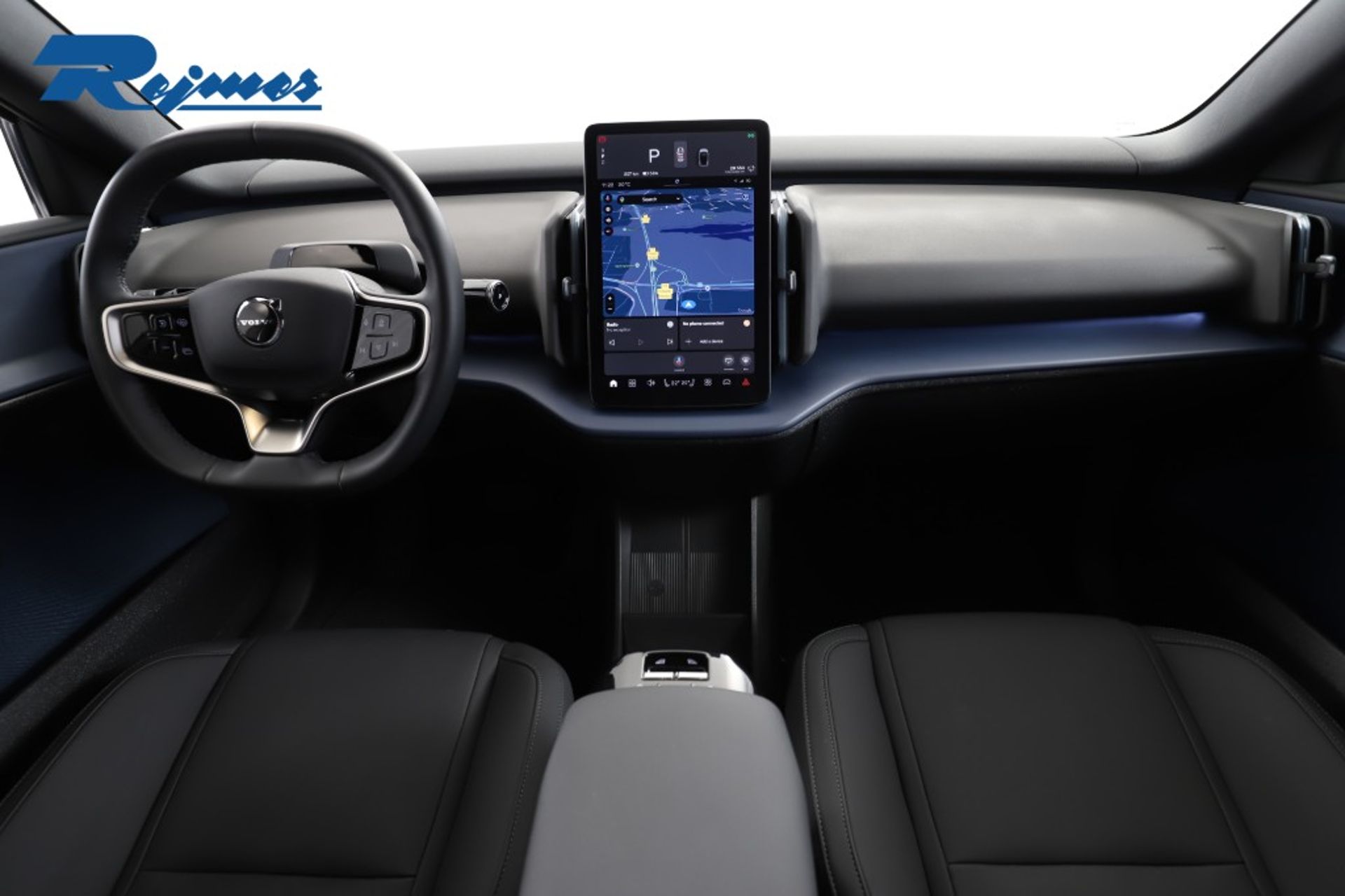 Volvo EX30 Extended Range Plus 2025, kuva 2/10