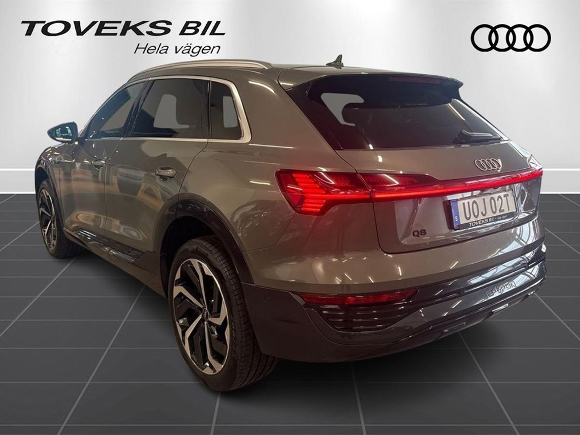 Audi Audi Q8 55 e-tron quattro — bild 4