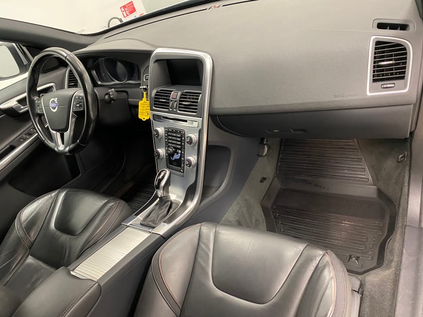 Bild 2 av Volvo XC60 D4 AWD Ocean Race Business E
